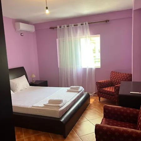 Gianni's Daire Himarë